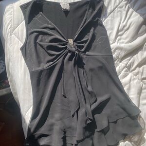 Black vintage R & M Richards top, no size is on it but fits size medium